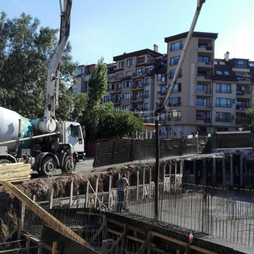 Жилищна сграда "Рея" - процеса на строителство - м. август 2018г.