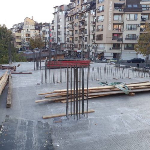 Жилищна сграда "Рея" - процеса на строителство - първа плоча, 31.10.2018г.